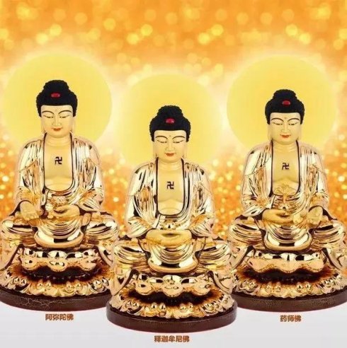 狐狸的灵魂来对首座说：“我到阎罗王处，控告你，要你偿还我的命。”