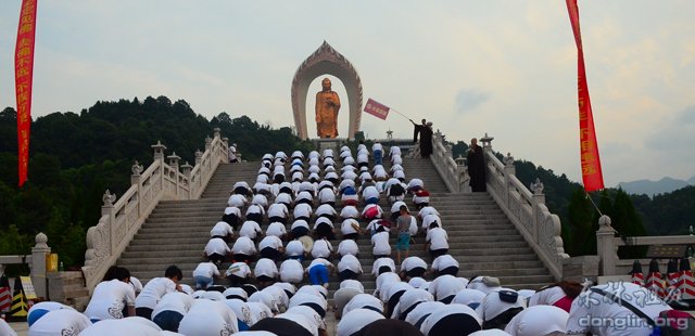 拜佛有三层意义