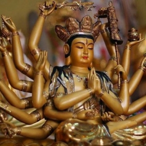 夫妻是镜子，能照出彼此的缺点