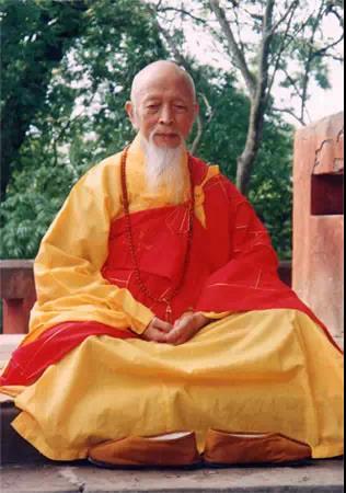 百岁奇僧预知时至，选定奇人继任住持