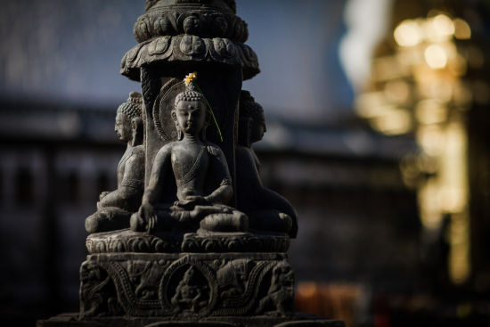 广弘诸佛菩萨的名号