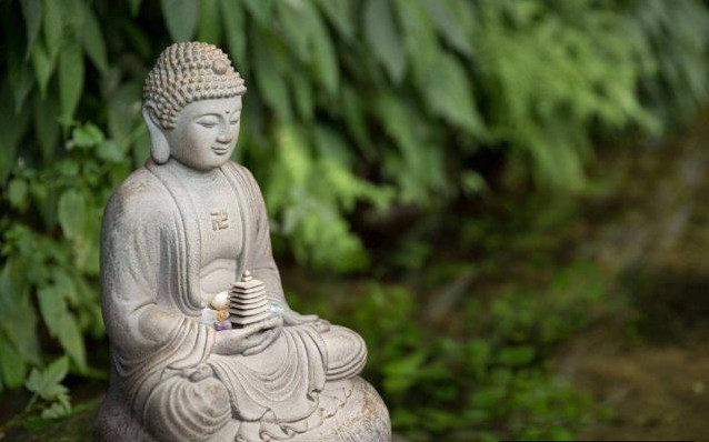 这样的人心特别狡诈和阴险，而且城府很深