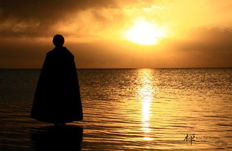 一切不离自性，自己的心就是真佛